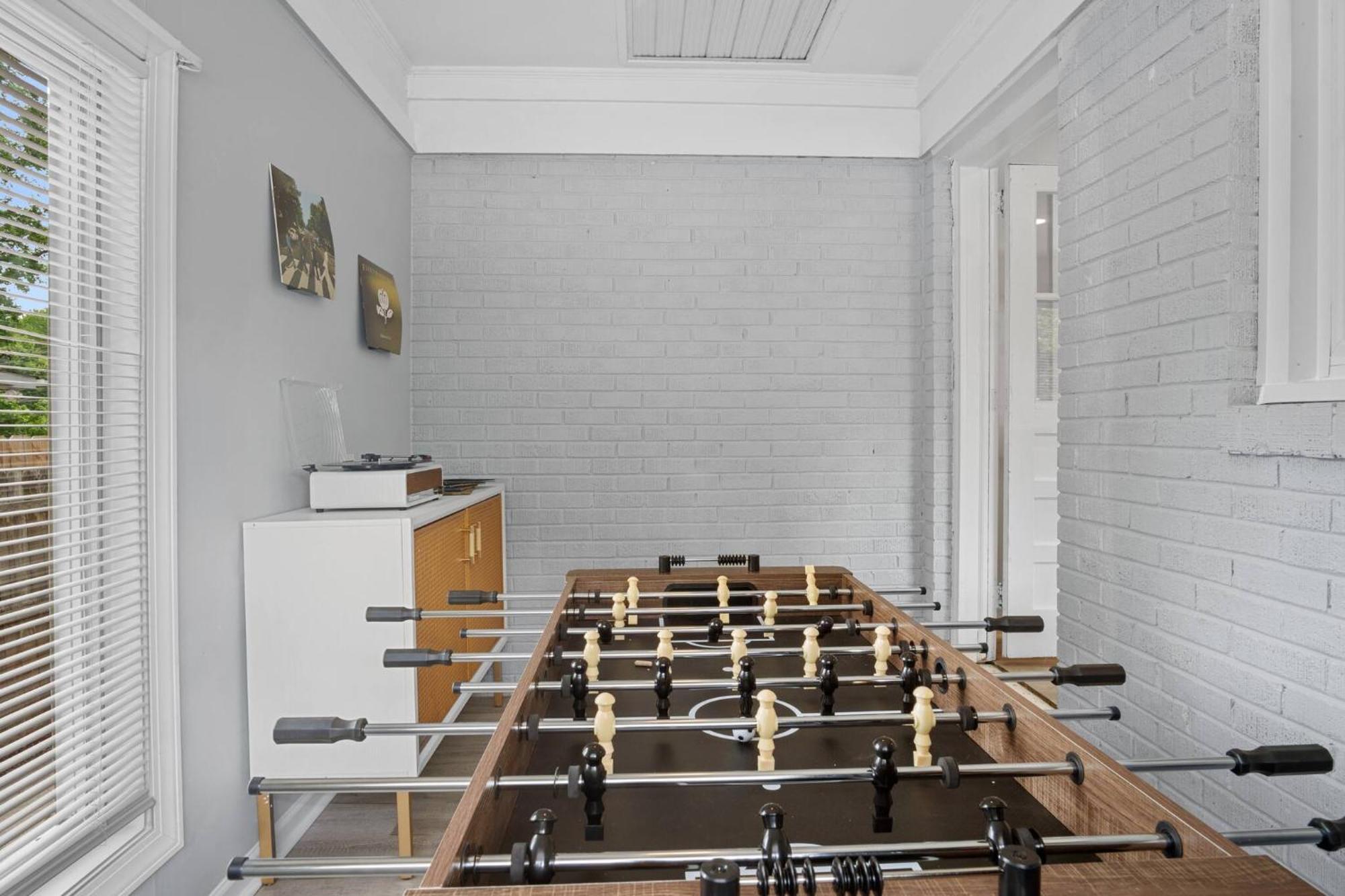 3bd Near Dt | Bbq, Backyard Games & Outdoor Dining * Charlotte