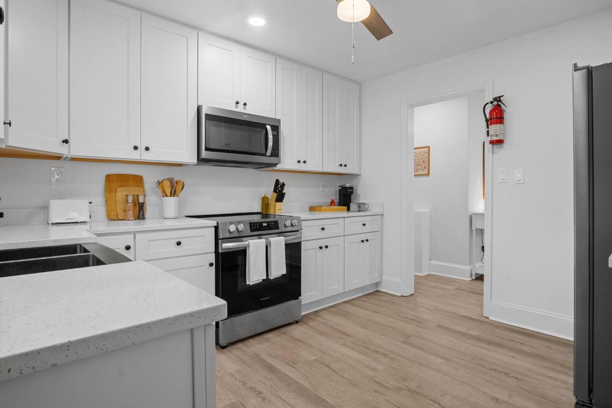 Holiday home 3bd Near Dt | Bbq, Backyard Games & Outdoor Dining Charlotte