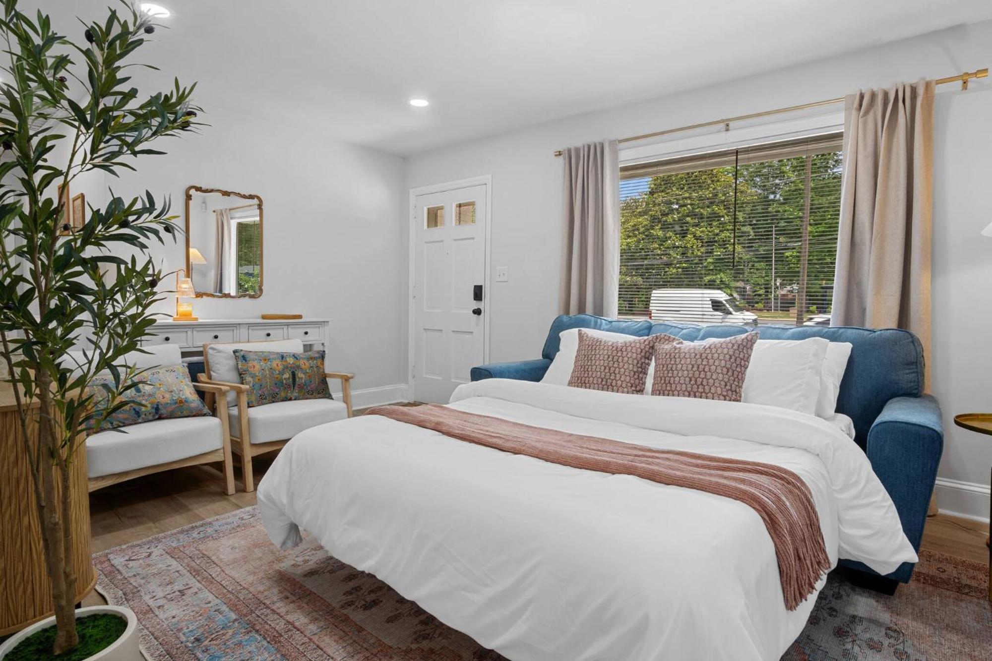Holiday home 3bd Near Dt | Bbq, Backyard Games & Outdoor Dining