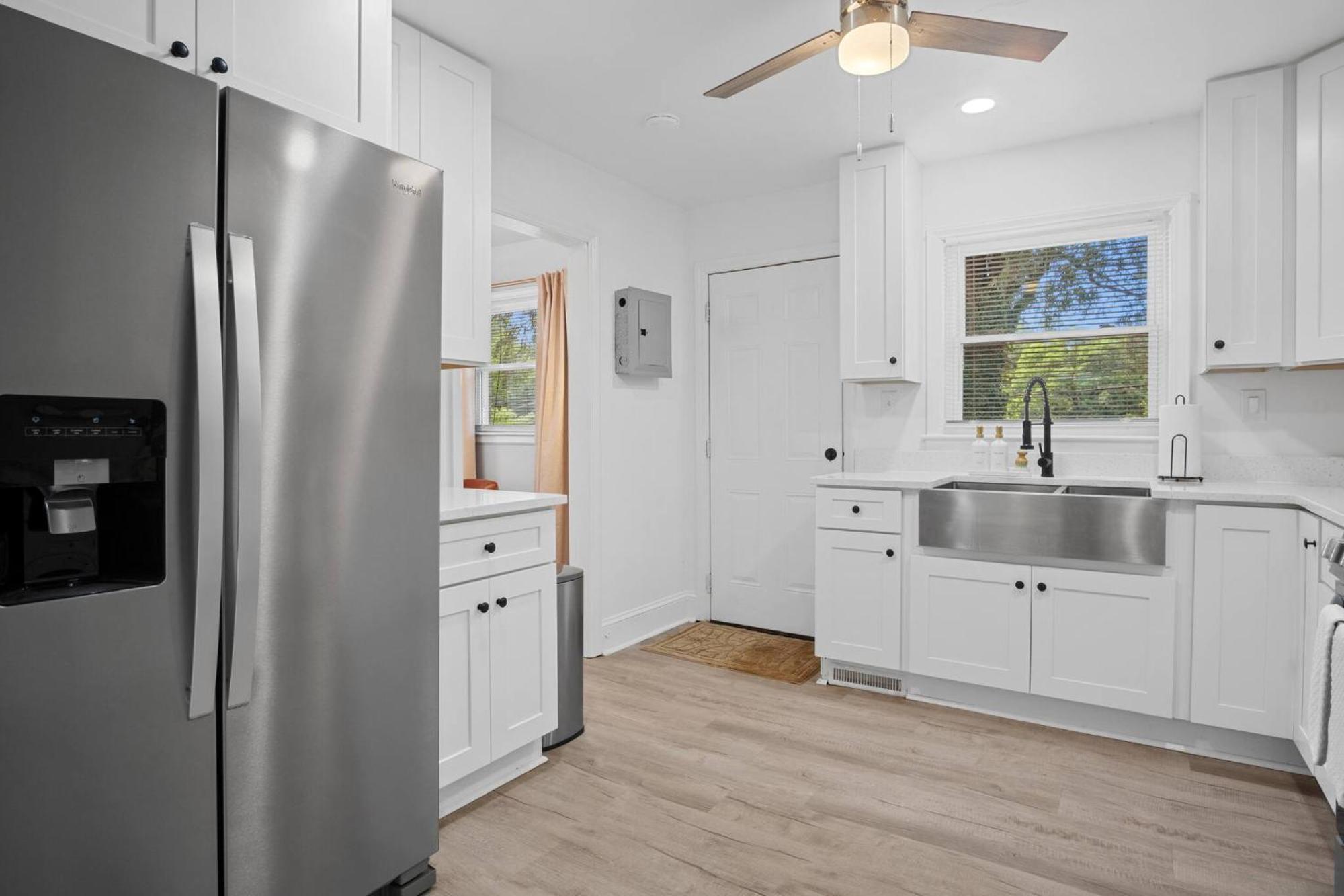 3bd Near Dt | Bbq, Backyard Games & Outdoor Dining Holiday home